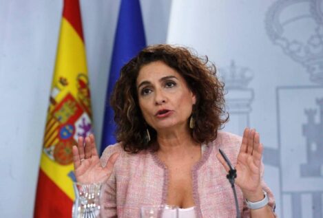 Montero asegura que "no hay ningún compromiso" en eliminar la tributación conjunta