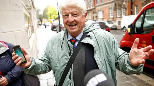 El padre de Boris Johnson pide la nacionalidad francesa