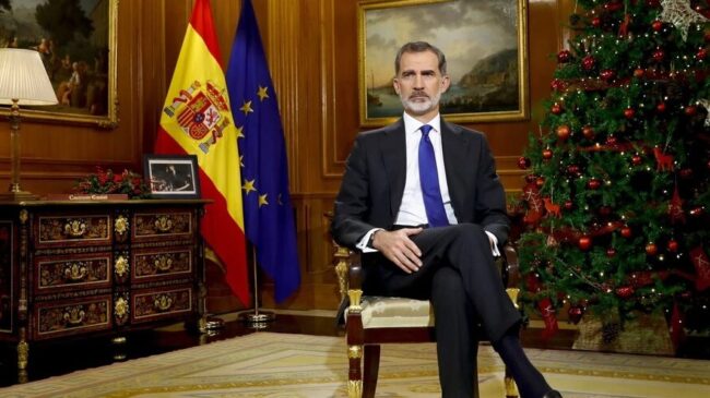 Felipe VI pide un "esfuerzo nacional": ni el virus ni la crisis nos van a doblegar