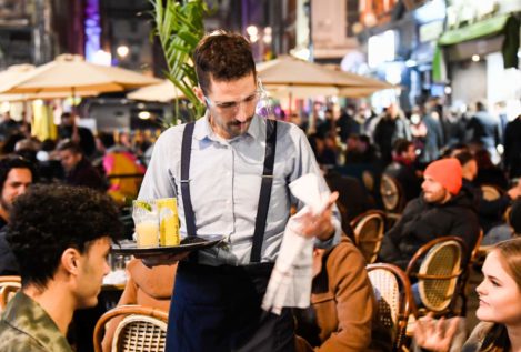 El misterio de los camareros suizos