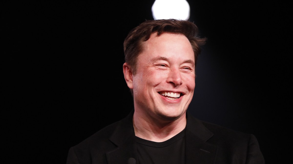 Elon Musk dispara un 228% el valor de una nueva criptomoneda tras poner un tuit
