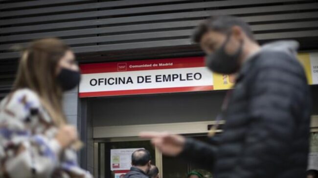 La Comunidad de Madrid genera 12.500 empleos y Cataluña pierde 34.200 durante la segunda ola