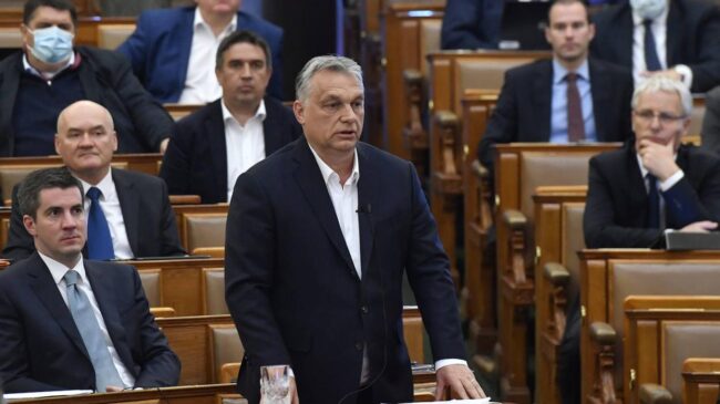 Orbán anuncia un referéndum sobre su polémica ley de homosexualidad para "defender" a los niños