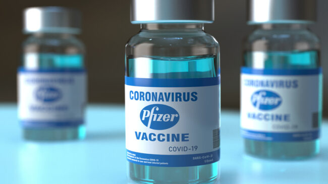 El riesgo de infección por covid aumenta 90 días después de recibir la segunda vacuna de Pfizer, según un estudio