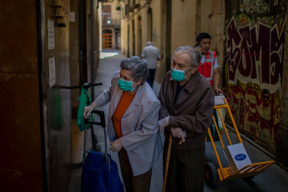 ¿Por qué tenemos que seguir llevando mascarilla aunque estemos vacunados?