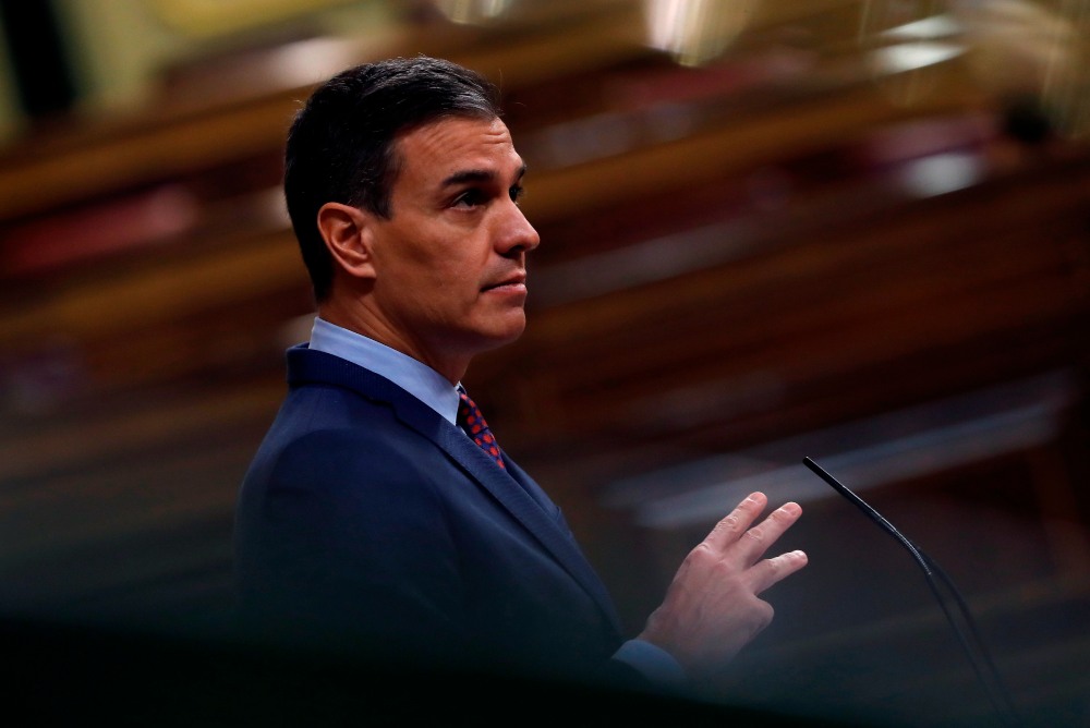 Sánchez avisa de que propondrá endurecer el plan de Navidad si suben los contagios