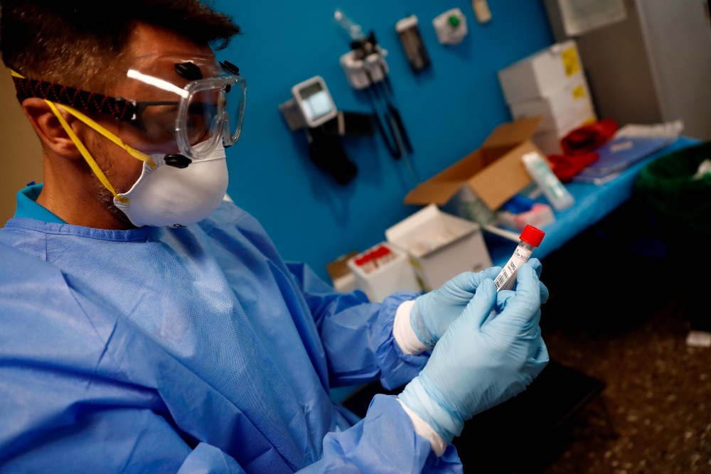 Simón pide medidas drásticas ante la subida de contagios e incidencia