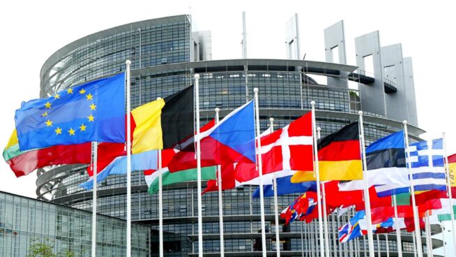 La UE espera que los fondos europeos empiecen a llegar a inicios de verano