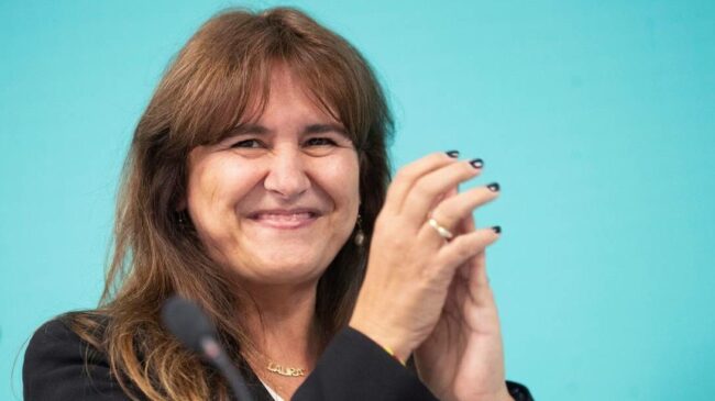 Laura Borràs, elegida presidenta del Parlamento catalán en la segunda votación