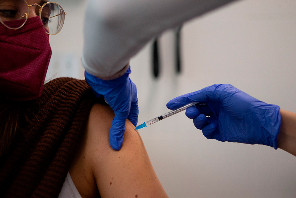 El sindicato de enfermería SATSE exige vacunar todos los días para lograr un 80% de inmunidad en julio