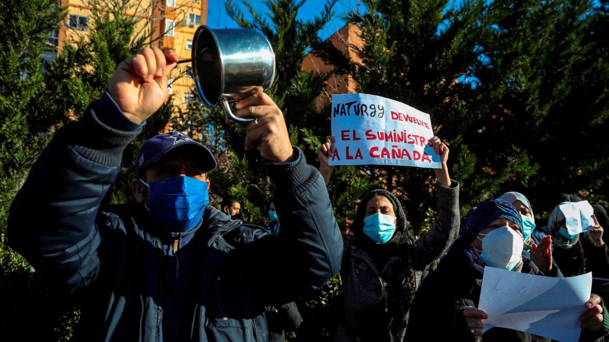 Los cortes de luz en Cañada Real: «Queremos legalizarlo y pagar nuestro recibo como todos los demás»