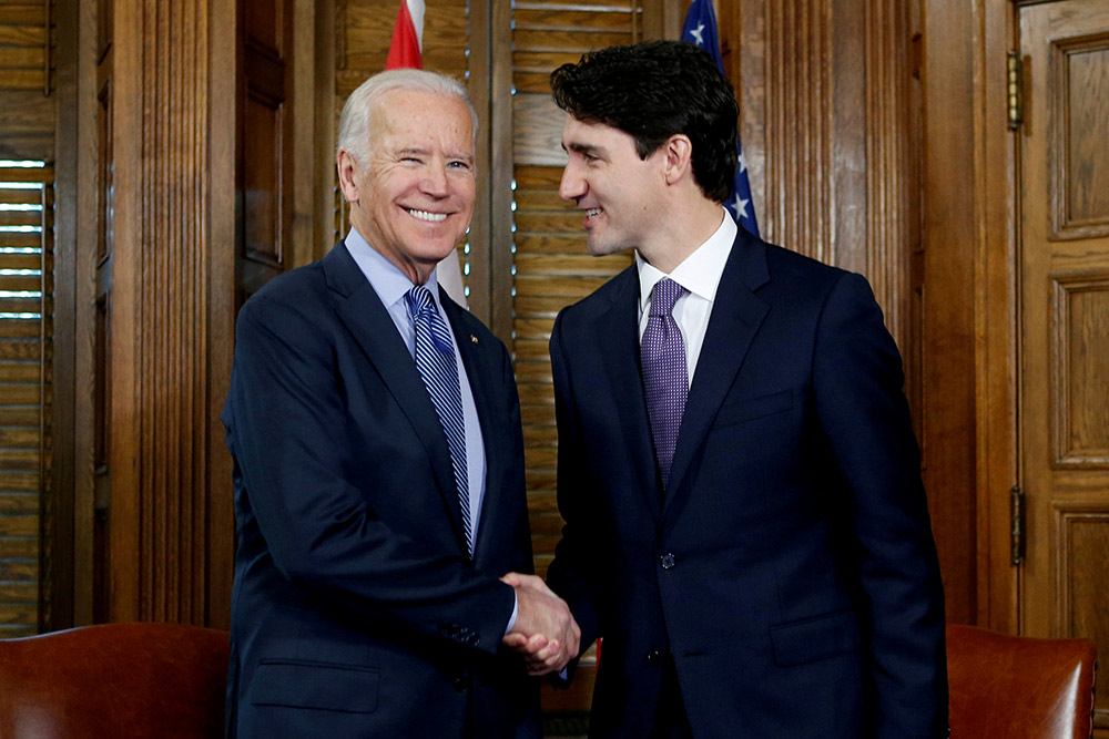 Biden habla con Trudeau en su primera llamada con un líder extranjero