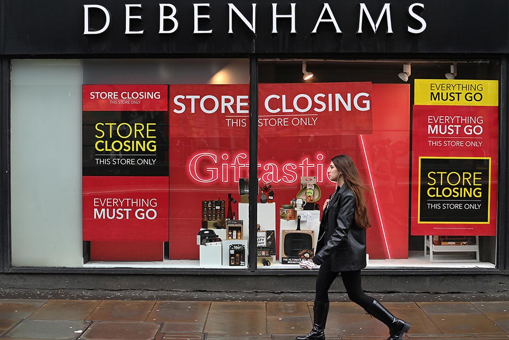 Cierran los grandes almacenes británicos Debenhams y 12.000 empleados perderán su trabajo