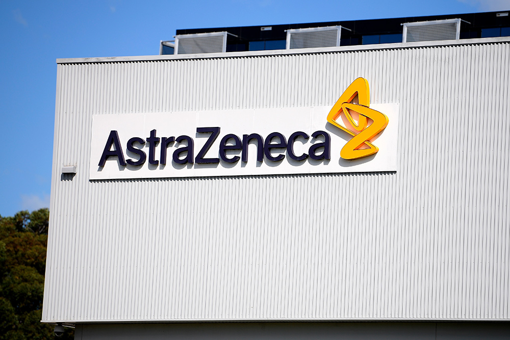 Un paquete sospechoso obliga a evacuar una planta donde se produce la vacuna de AstraZeneca en Gales