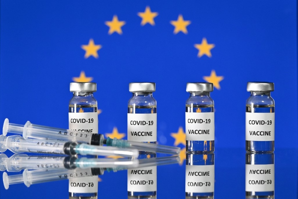 Bruselas crea un mecanismo para poder bloquear la exportación de vacunas