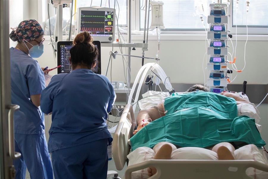 La situación sanitaria se agrava con cifras récord de incidencia y de presión hospitalaria