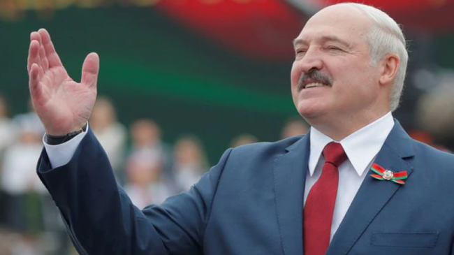  El presidente de Bielorrusia: "El coronavirus es un castigo de Dios"