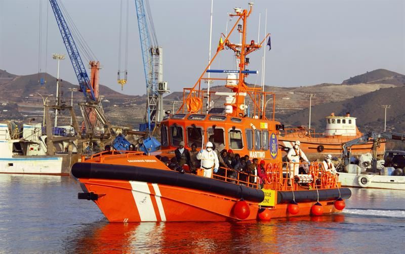 Rescatados un total de 59 inmigrantes en la costa de Granada