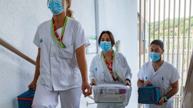 Portugal estudia el fallecimiento de una sanitaria de 41 años tras vacunarse contra el COVID
