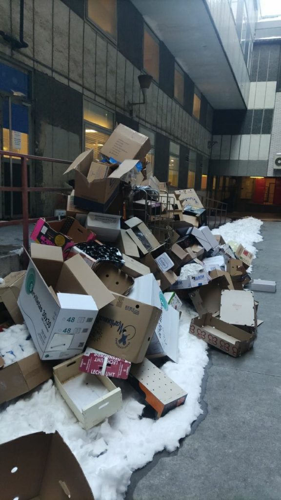 Acumulación de residuos y techos derrumbados, los desperfectos de Filomena en los hospitales 1