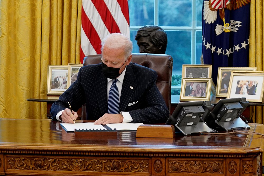 Biden revoca el veto de Trump a las personas trans en el Ejército de EEUU