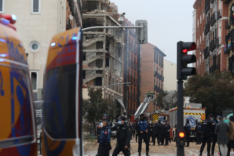 Al menos cuatro fallecidos por la fuerte explosión en el centro de Madrid
