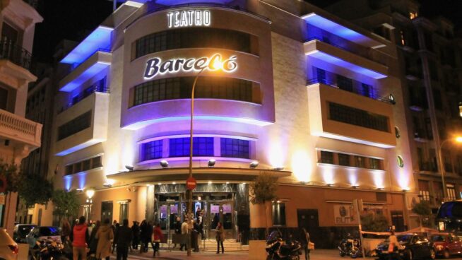 El Teatro Barceló de Madrid cierra tras la fiesta con aglomeraciones en medio de la tercera ola