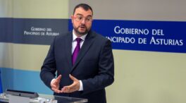 El Gobierno socialista de Asturias vacuna a directivos de Salud y liberados sindicales