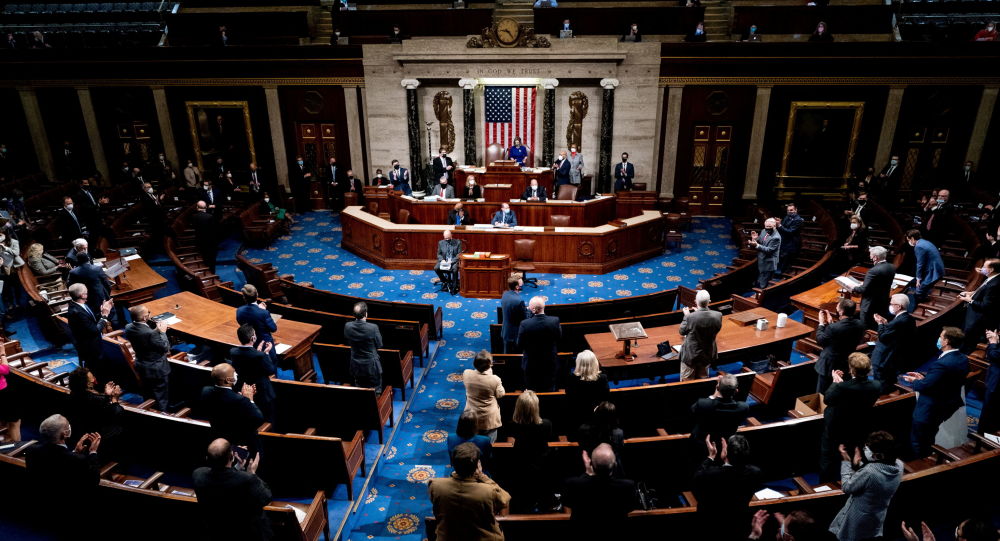 Cerca de 100 congresistas demócratas apoyan la destitución de Trump después de lo sucedido en el Capitolio