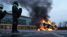 (VÍDEO) Batalla campal en Países Bajos contra el toque de queda