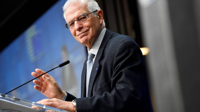 (VÍDEO) Borrell compara a Zelenski con Puigdemont y las redes se llenan de memes