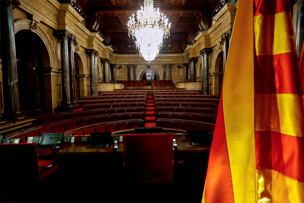 La Justicia suspende cautelarmente el aplazamiento de las elecciones en Cataluña
