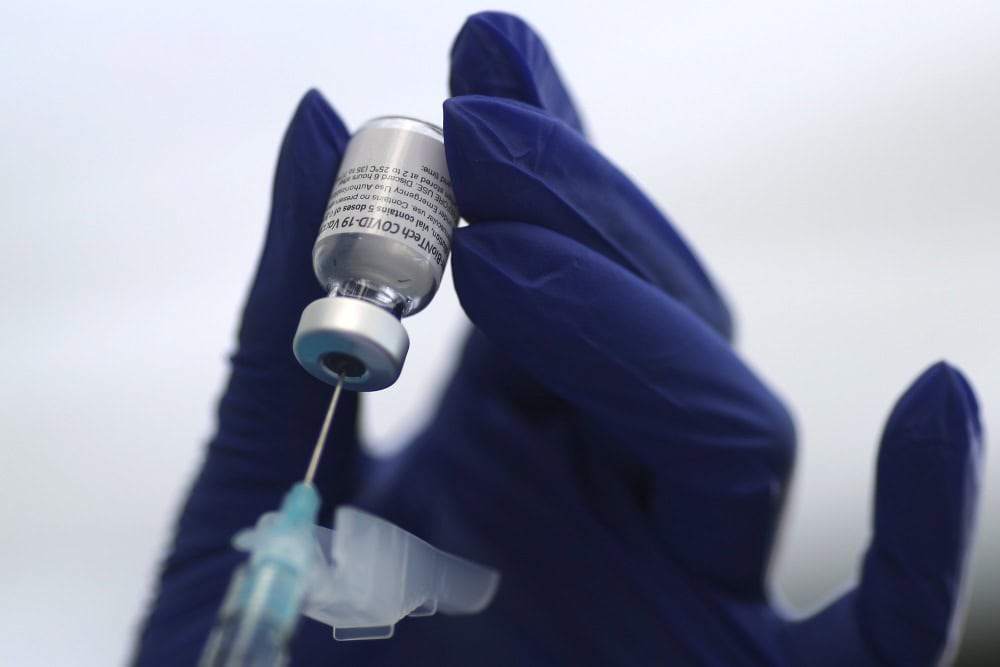 La UE adquiere 300 millones de dosis más de la vacuna de Pfizer/BioNTech