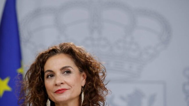 De 'cogobernanza', nada: la ministra Montero podrá imponerse a las CCAA en el reparto de millones del fondo europeo