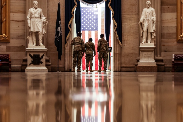 Más de 20.000 soldados «invaden» el Capitolio para la investidura de Biden 3