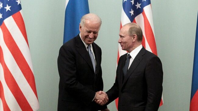 Biden rechaza el debate 'online' con Putin