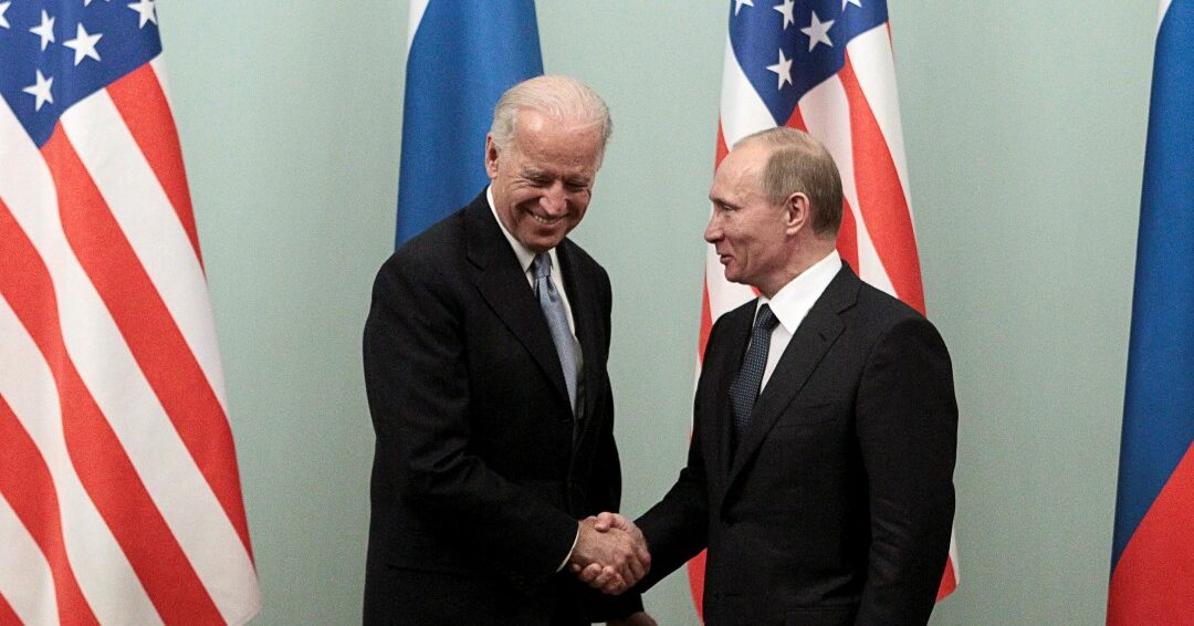 Biden rechaza el debate 'online' con Putin