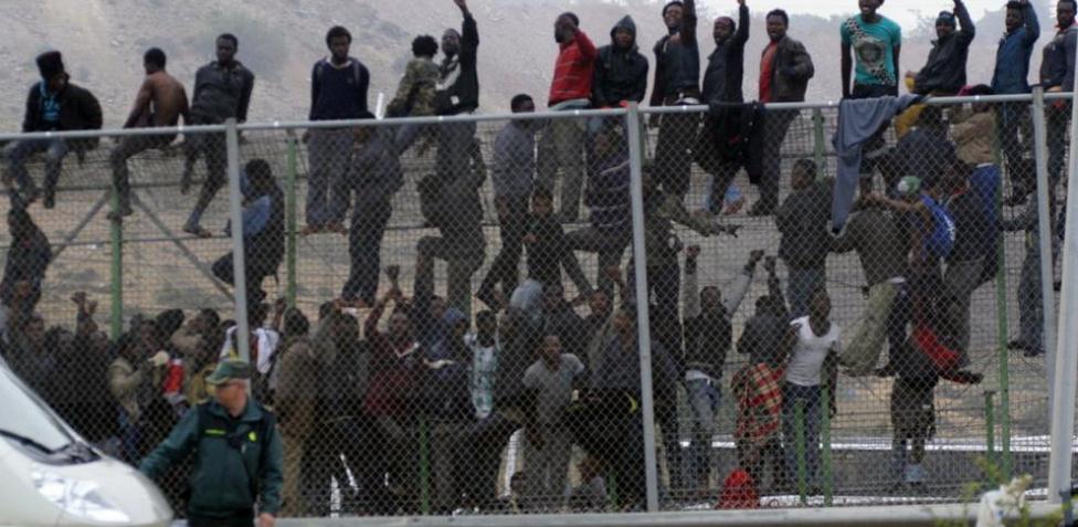 El segundo intento en 17 horas: Marruecos evita que 150 inmigrantes salten la valla de Melilla
