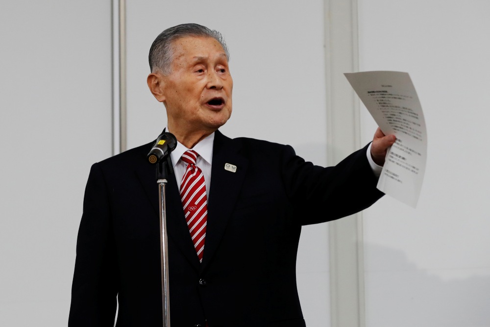 El presidente de los Juegos de Tokio se disculpa por sus comentarios machistas