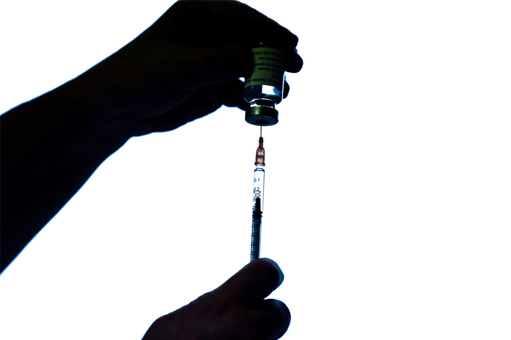 Sanidad reparte 196.800 dosis de la vacuna de AstraZeneca a las comunidades