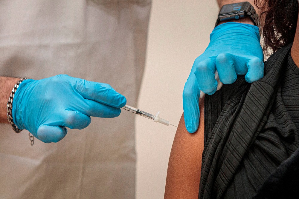 El 100% de los vacunados tiene defensas contra el coronavirus, según un estudio