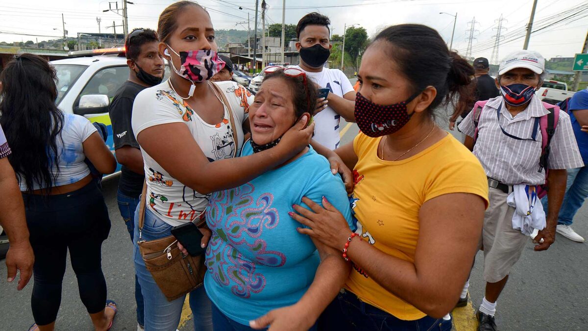 Ecuador se enfrenta a una crisis carcelaria sin precedentes: 75 muertos en un día