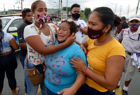 Ecuador se enfrenta a una crisis carcelaria sin precedentes: 75 muertos en un día
