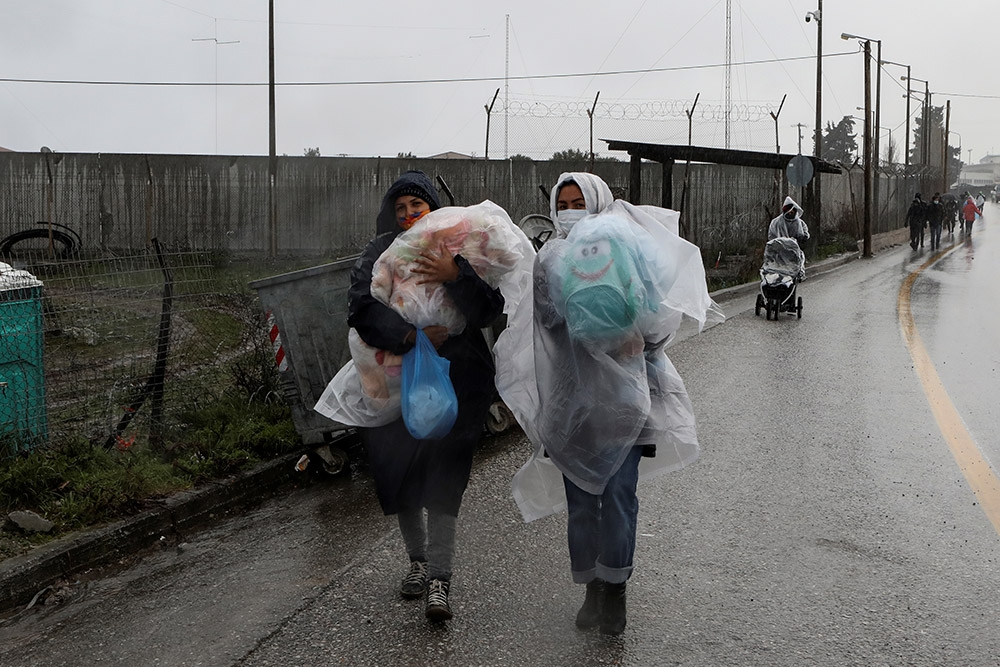 Grecia anuncia el cierre del campo de refugiados de Lesbos