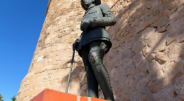 Melilla aprueba retirar la estatua de Franco con el apoyo del exlíder de Vox