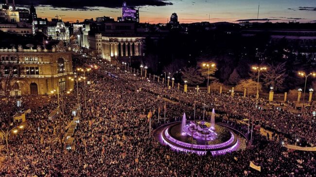 La Delegación del Gobierno en Madrid prohíbe las manifestaciones del 8M que superen los 500 asistentes
