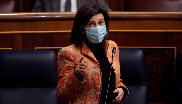 Robles avisa a Podemos de que en democracia no cabe "la mínima complicidad, silencio o aceptación de la violencia"