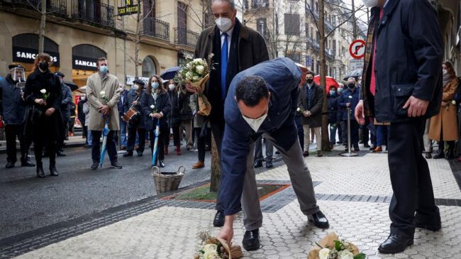 Un nuevo "lugar de memoria" recuerda a Fernando Múgica en San Sebastián