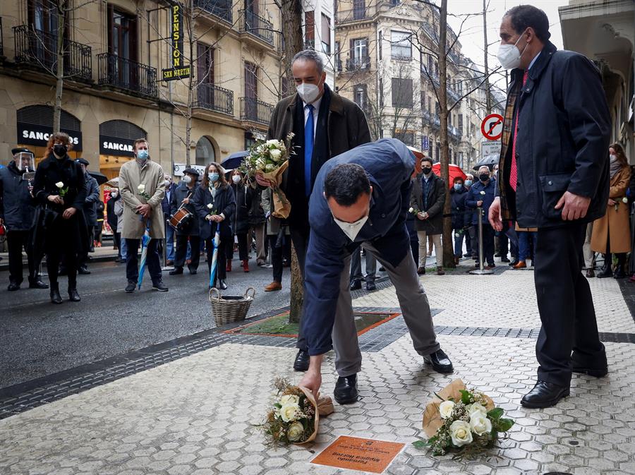 Un nuevo «lugar de memoria» recuerda a Fernando Múgica en San Sebastián