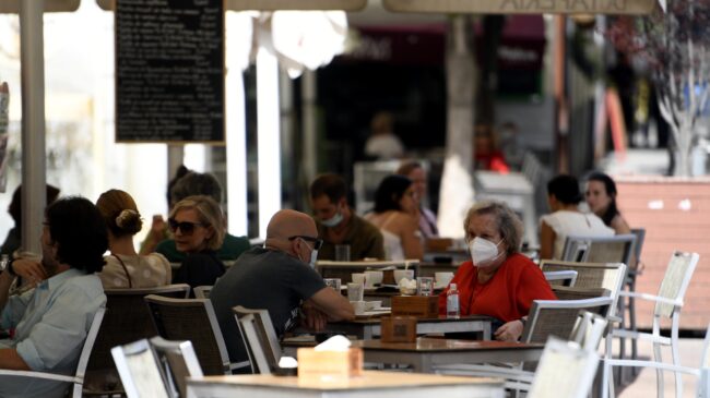 Madrid amplía hasta la 1.00 la hostelería y aumenta la ocupación de las mesas